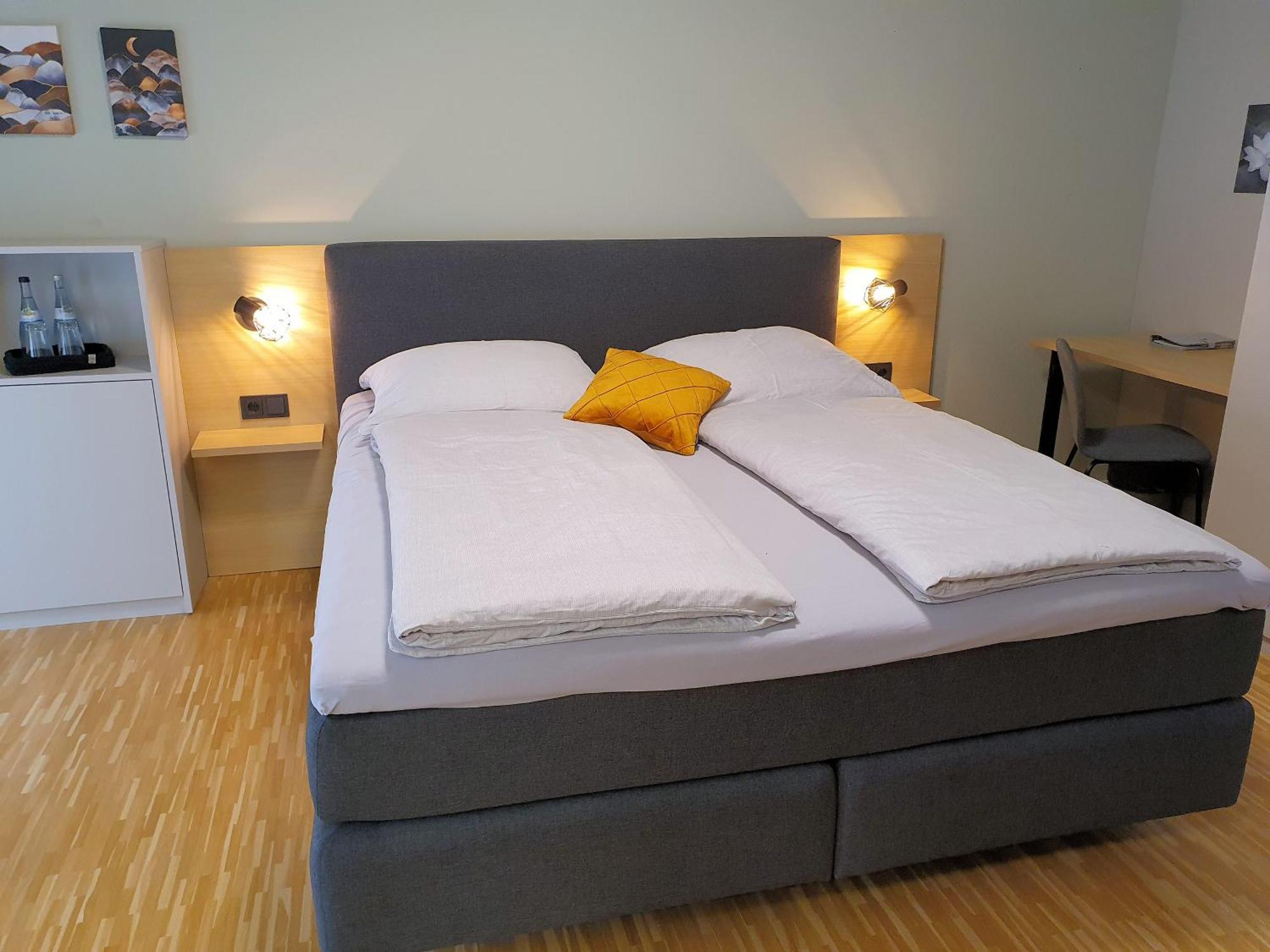 Con4Rent Otel Kirchheim unter Teck Dış mekan fotoğraf